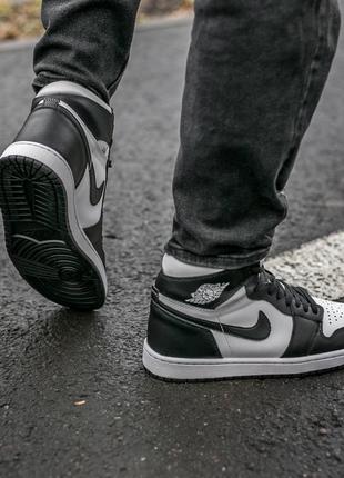 Кросівки nike air jordan retro 1 black white3 фото