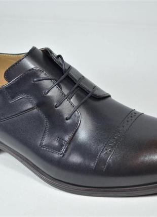 Мужские кожаные туфли полуброги черные с коричневым ikos 3801 - 56 фото