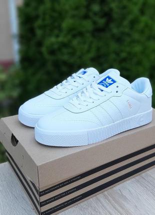 Женские демисезонные кеды кожаные низкие белого цвета  36 37 38 39 40 41 размеры