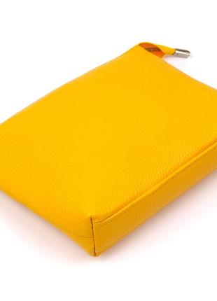 Женская сумка кросс-боди из натуральной кожи shvigel 16344 желтый3 фото