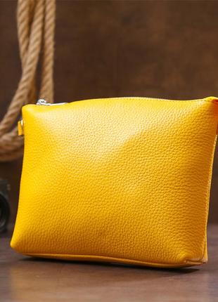 Женская сумка кросс-боди из натуральной кожи shvigel 16344 желтый7 фото