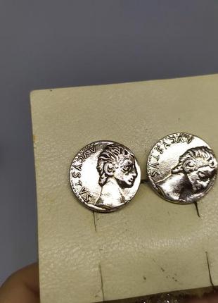 Запонки со стилизацией римских монет1 фото