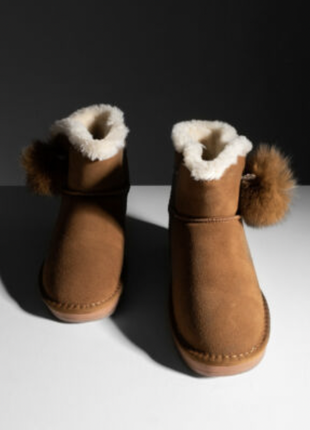 Теплые зимние  ugg от sara lopez