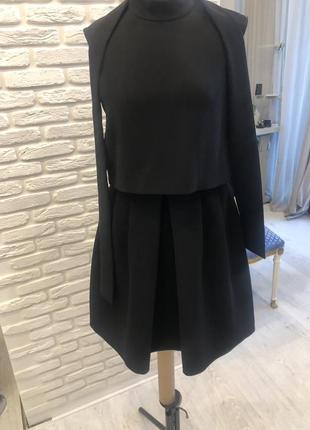 Маленькое чёрное платье