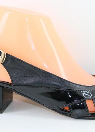 Босоніжки starmani