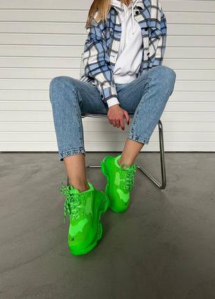 Жіночі кросівки triple s neon green4 фото