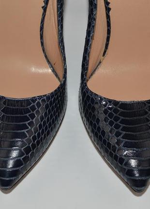 Оригинальные дизайнерские туфли emporio armani snakeskin heels2 фото