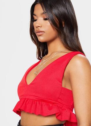 Топ красный с рюшами размер 32 prettylittlething