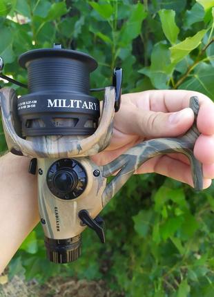 Фідерна котушка gladiator military carp 6000 5+1bb коропова риболовна2 фото