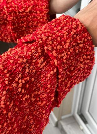 Красный свитер с коралловым вкраплением  1+1=38 фото