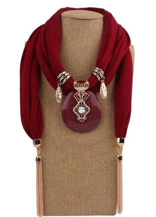 Багатошаровий шарф з прикрасами