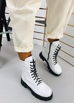 Женские кожаные ботинки