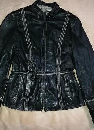Шкіряна куртка з поясом