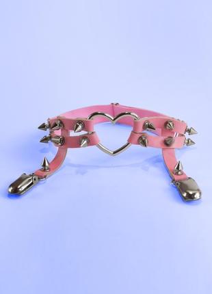 Поясок для чулок с металлическим сердечком и шипами в стиле аниме рок чёрный розовый