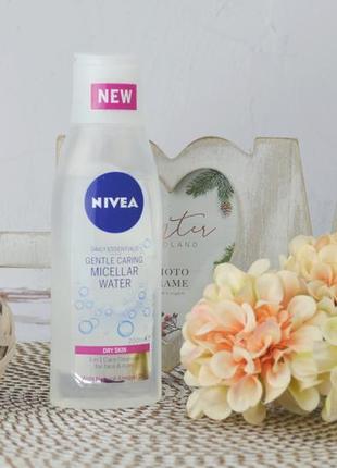 Міцелярна вода для сухої і чутливої шкіри nivea сагіпд micellar water gentle сагіпд micellar