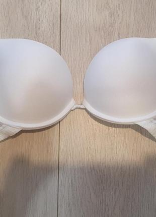 Бюстгальтер