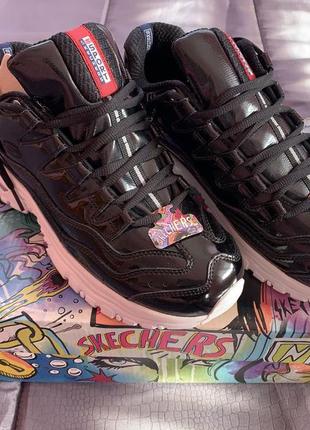 Модные женские кроссовки оригінальні