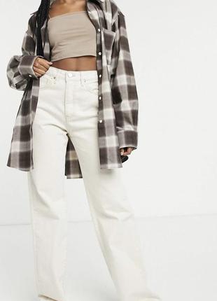 Кремовые прямые джинсы bershka