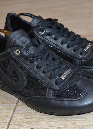 Cruyff женские.кожаные туфли 38р. кроссовки. сникерсы
