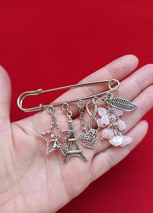 Брошь булавка  с позовым кварцем - мечты сбываются