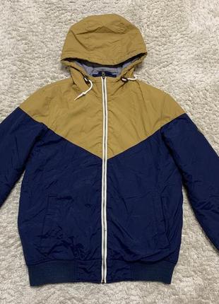 Демисезонная курточка  fsbn