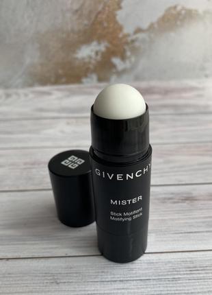 Матуюча база у стіку givenchy mister matifying stick1 фото