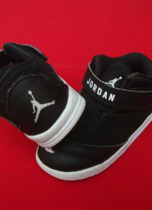 . кросівки nike air jordan black оригінал 23-24 розмір