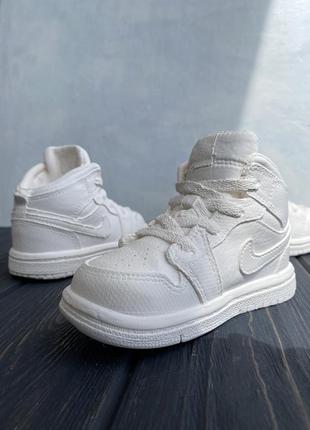 Гіпсовий красовок nike jordan mid 1⁣⁣ (декор, скульптура)5 фото