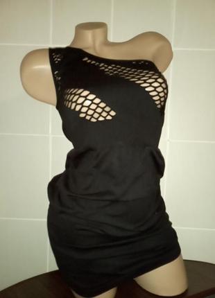 Маленька, чорна сукня2 фото