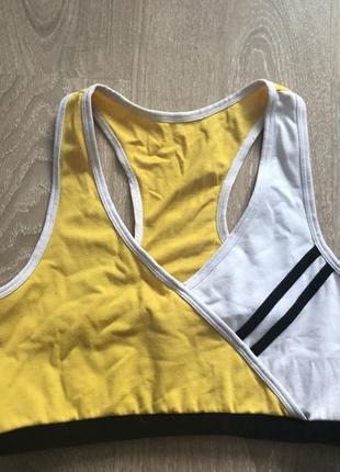 Спортивний топ