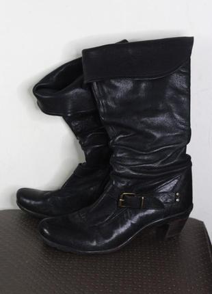 Італійські чорні високі чоботи з натуральної шкіри (розмір 38.5-39)