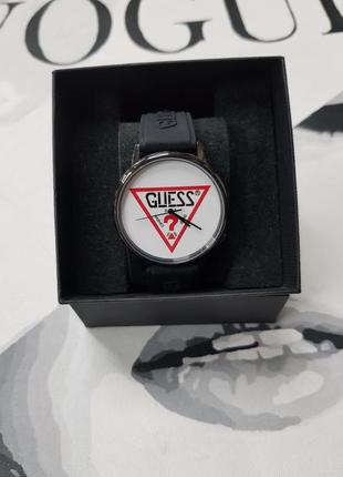 Годинник guess