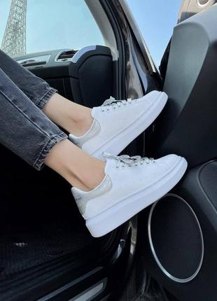 Alexander mcqueen white шикарные женские кроссовки маквин белые6 фото