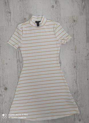 Сукня в рубчик