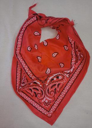Косынка красная в принт пейсли. бандана пейсли . красная бандана