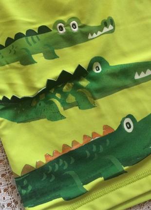 Солнцезащитная пляжная гидрофутболка next с крокодилами