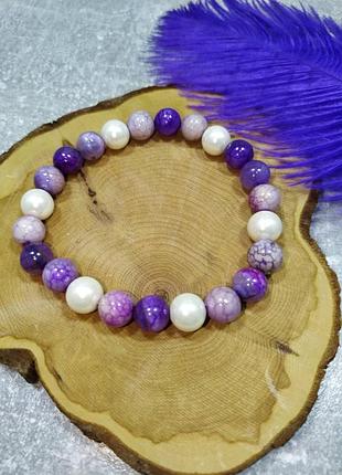 Браслет на резинке из жемчуга майорки и агата "вены дракона"