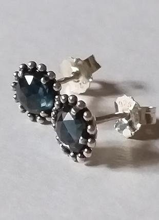Pandora серьги с синими кристаллами4 фото