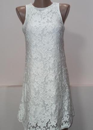 Красивое белое гипюровое платье сарафан