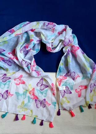 Білий новий напівпрозорий шарф з пензликами принт метелики topolino німеччина
