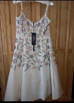 Плаття на брителях вишете бісером з чехлом