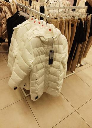 Теплая куртка пальто пуховик gloria jeans белая s m, состояние новой7 фото