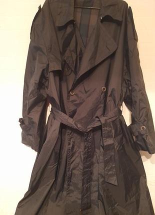 Тренч, дощовик