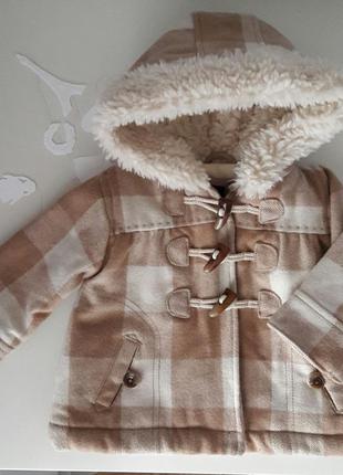 Стильне демісезонне пальтечко