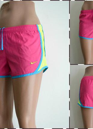 Nike dry fit женские спортивные шорты с вшитыми трусиками  размер s