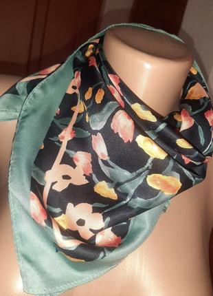 Дуже красивий хустку