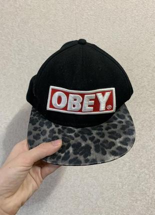 Кепка obey