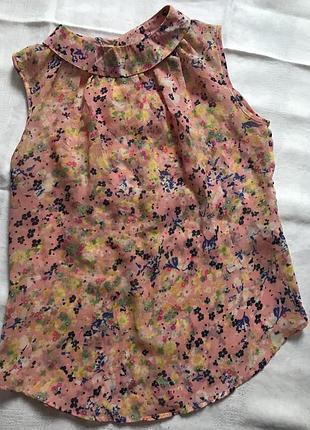 Легка літня блуза