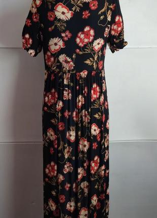 Стильна сукня-міді zara з квітковим принтом7 фото