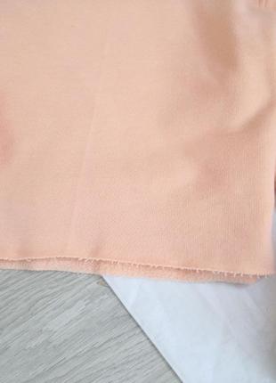 Красивый персиковый укороченный свитшот с легким начесом.4 фото